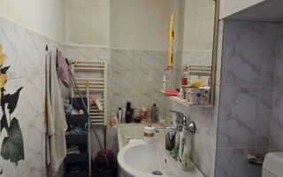 Apartament cu o cameră, modificat în stil open-space, situat în cartierul Tudor Vladimirescu, - Poză 3