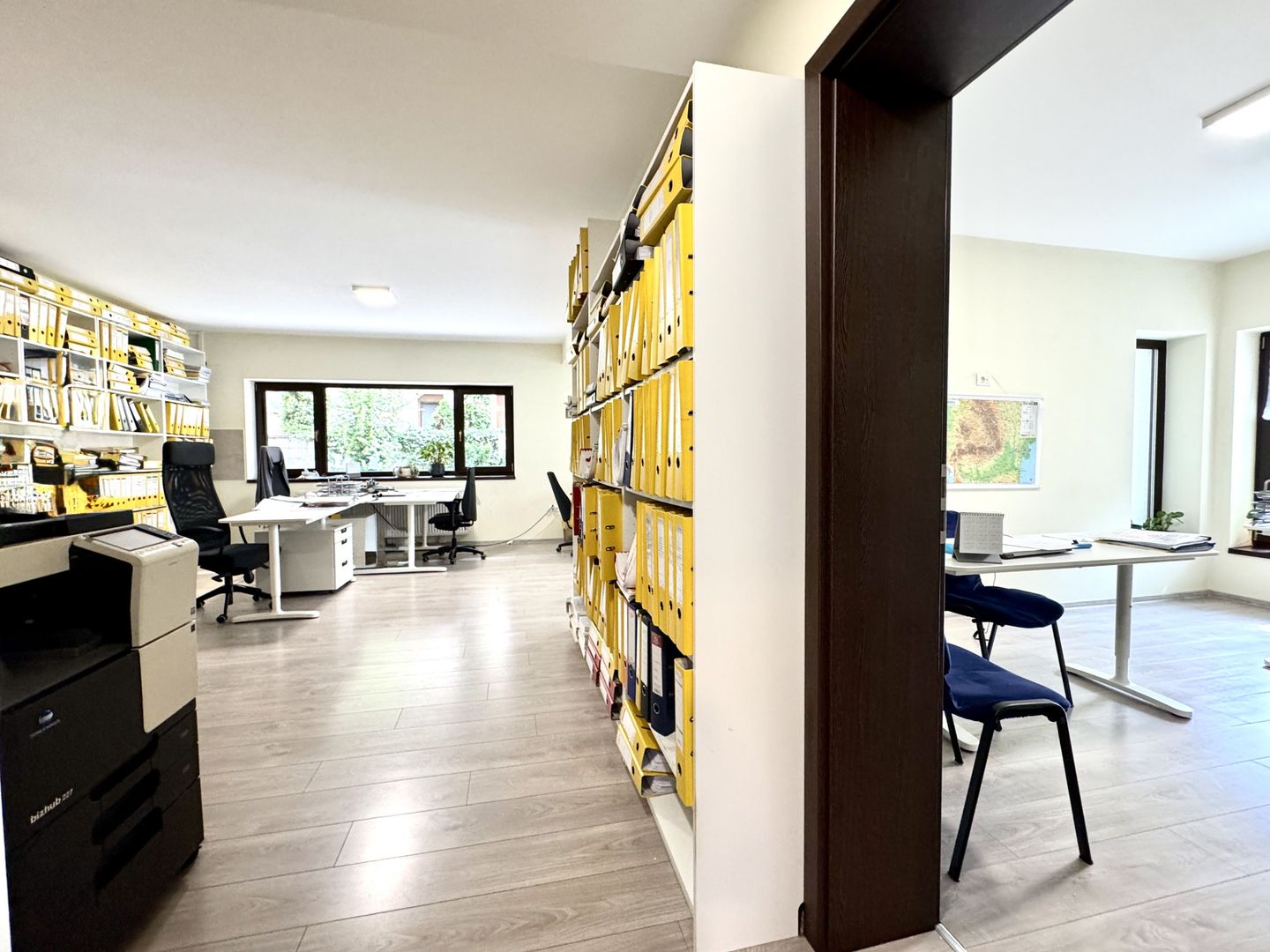 Spațiu de birou complet echipat – 115 mp, 3 birouri, 3 grupuri sanitar - Poză 4