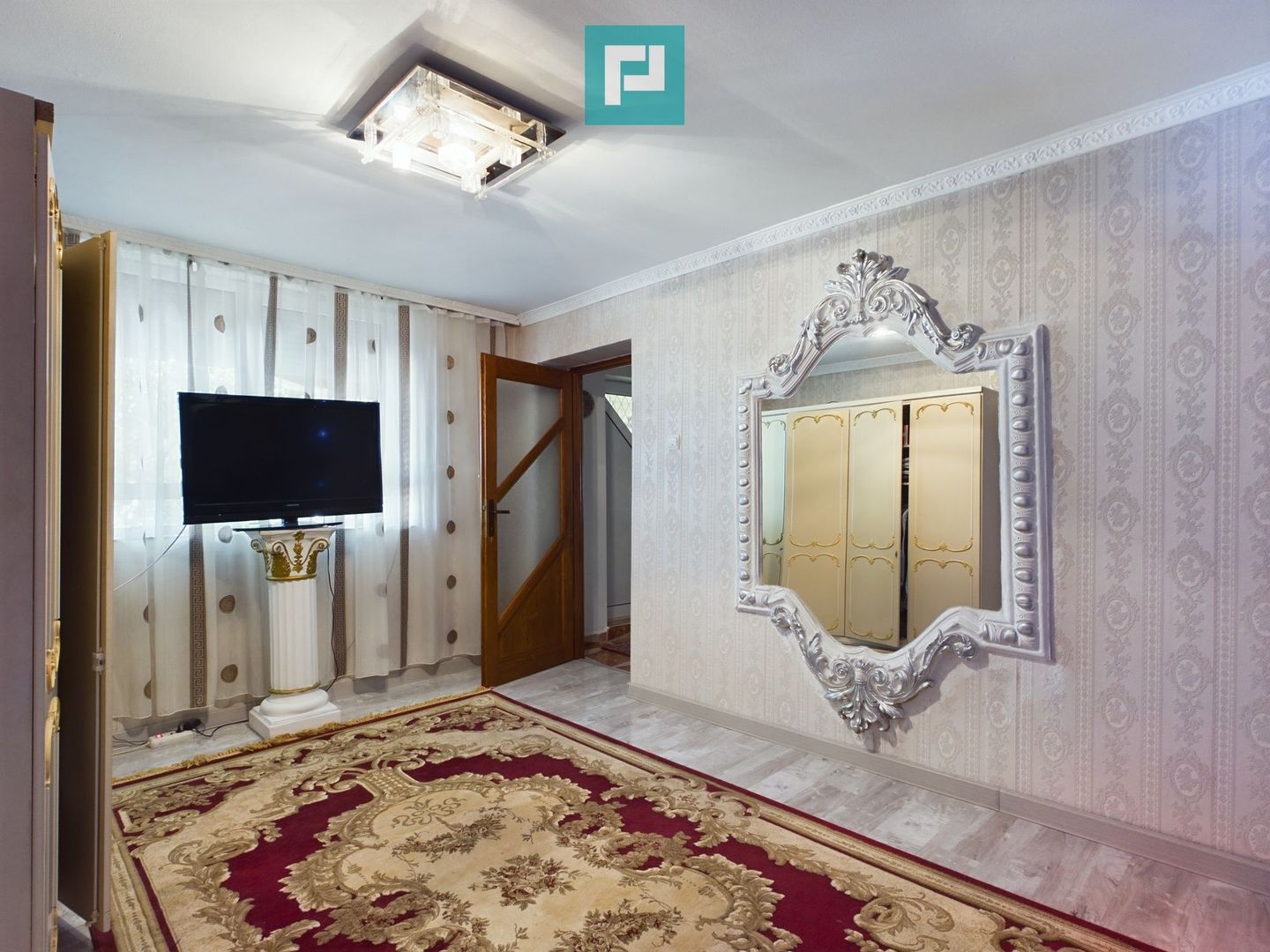 Casă stil conac pe drumul Cetății - Șiria - Poză 24