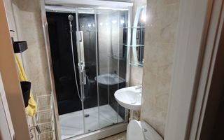 Apartament semidecomandat cu 3 camere si balcon - Podu Ros - 500€ - Poză 7