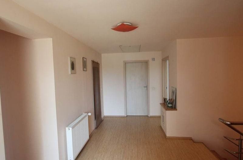 Casă / Vilă cu 9 camere de vânzare în zona Bogdanestilor - Poză 14