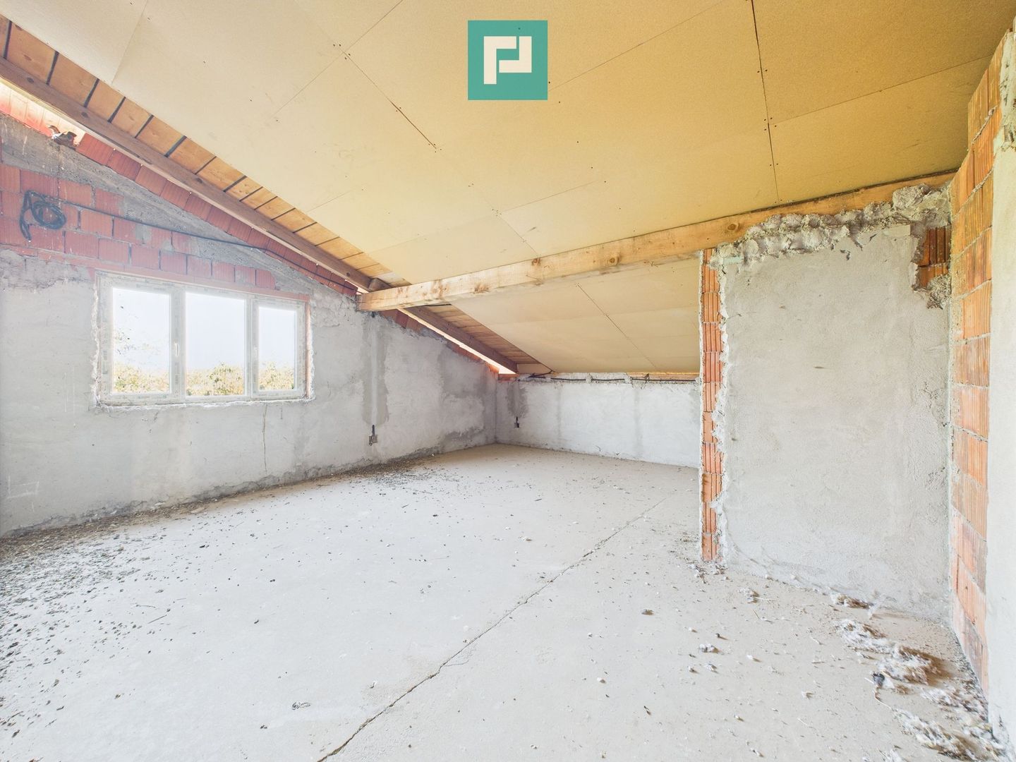 Imobil spațios la roșu pentru investiție - Vinga - Poză 16