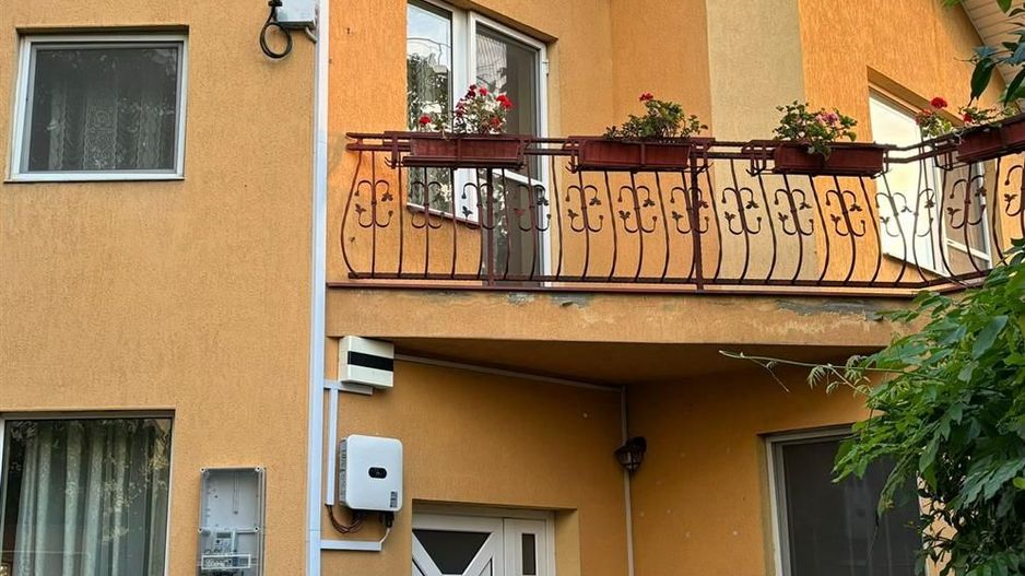 Casa 6 camere cartier Iosia - Poză 1