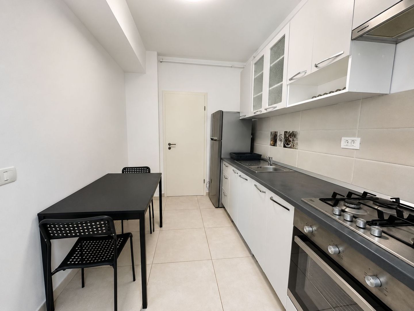Garsonieră modernă de închiriat – Ioan Popasu, Brașov - Poză 3
