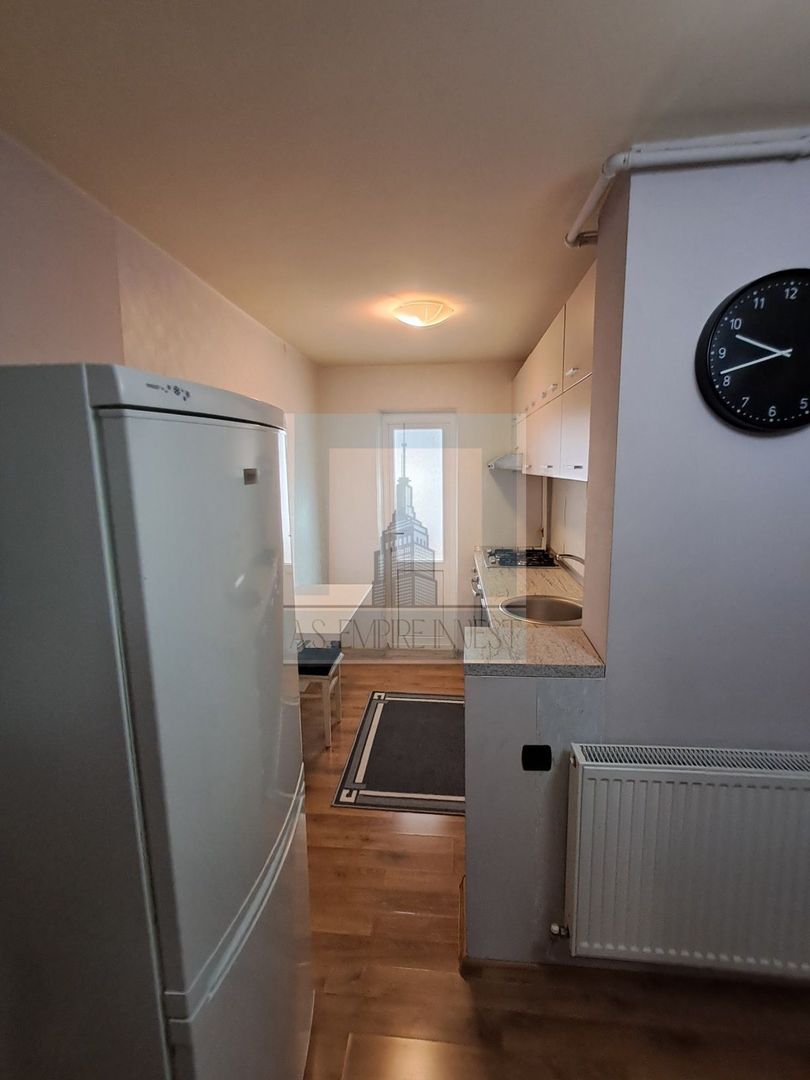 Apartament 3 camere, zona Astra, decomandat, mobilat - Poză 4