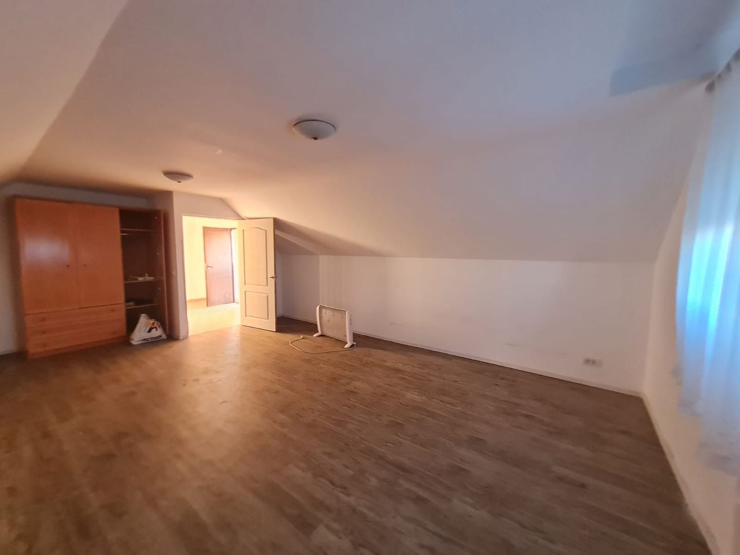 Casa cu teren de 14340 mp în Jebel/Pretabila pentru afacere - Poză 46