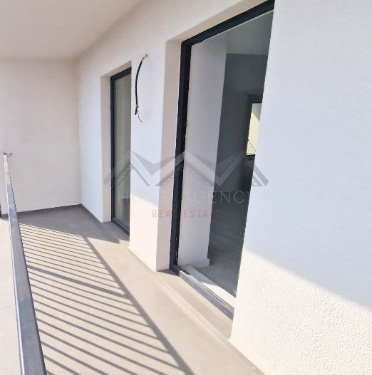 Apartament 3 camere Otopeni central | bloc nou, parcare, comision 0 - Poză 4