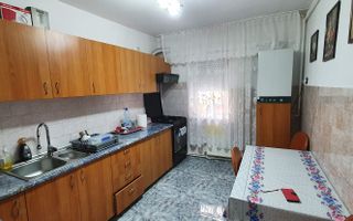 Apartament 3 camere, mobilat, utilat, Cetate - Poză 7