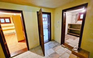 Casa S+P+1+M, pretabila pentru birouri, 300 mp teren, Cetate - Poză 21