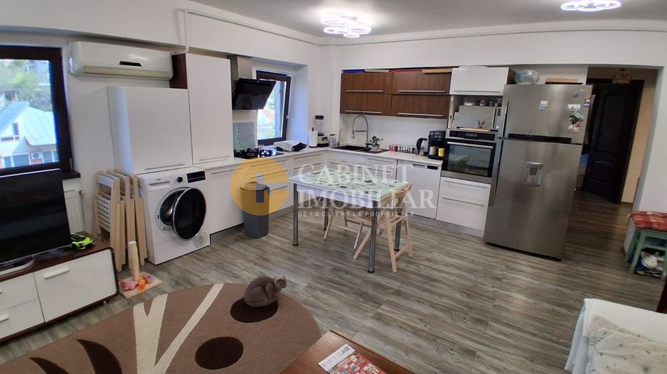 PACURARI LUKOIL--3 CAMERE DECOMANDAT--RENOVAT--ETAJ 3--MOBILAT+UTILAT - Poză 2