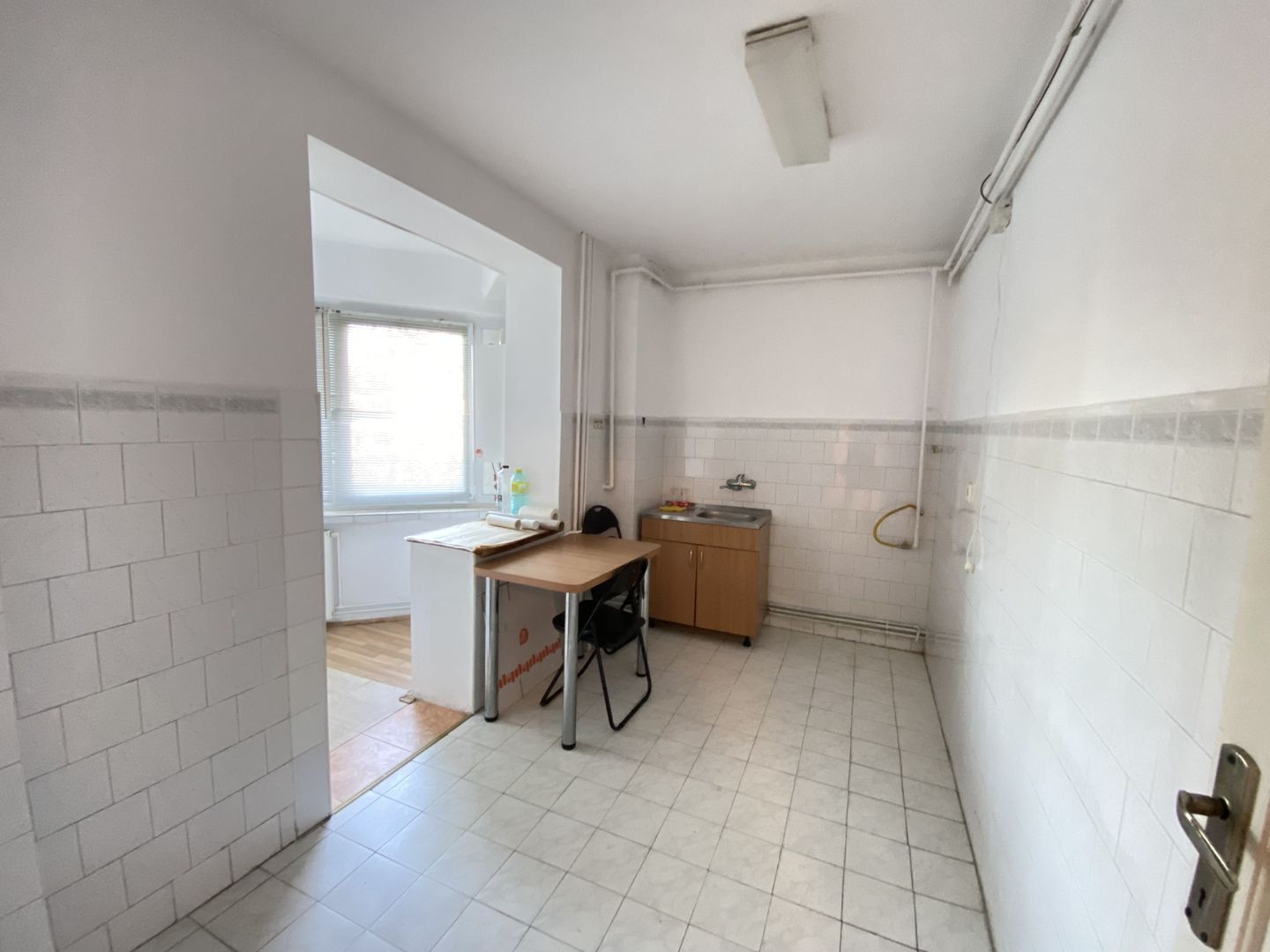 Apartament 2 Camere, Decomandate, Etaj 1, Centrala, Fabric, Comision 0 - Poză 3