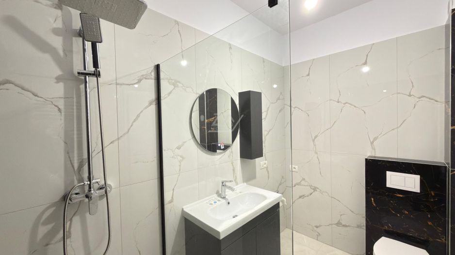 Decomandat. Loc de parcare. Spatiu depozitare pod. - Poză 7