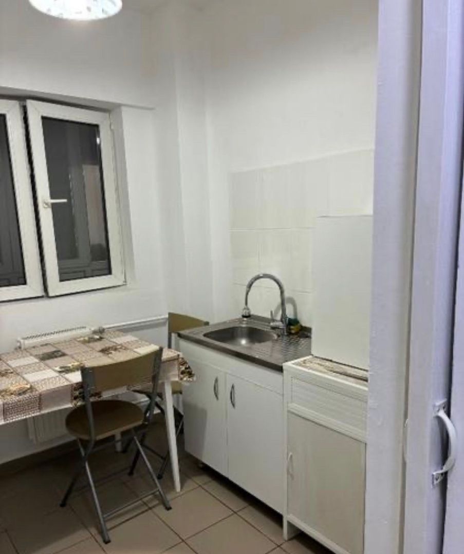 AP. 2 CAMERE- DAMAROAIA, PARCARE INCLUSA, BUCATARIE INCHISA, METROU - Poză 5