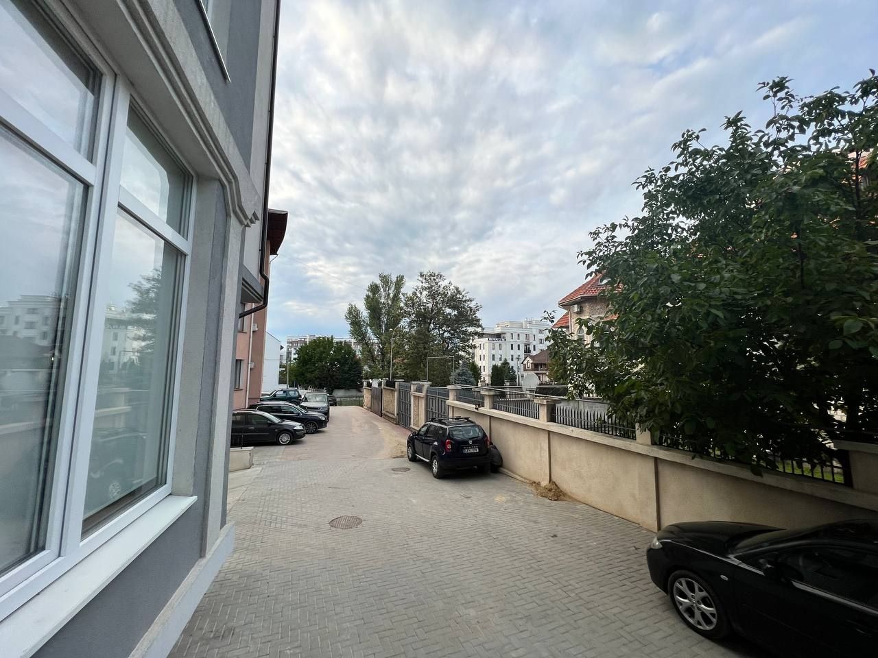 Apartament cu 3 camere de vânzare - Poză 16