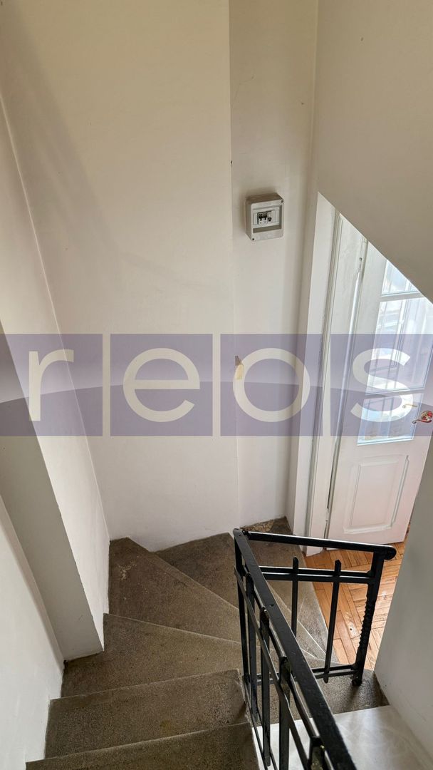 VILA DE VÂNZARE | 6 CAMERE CURTE PROPRIE 200 MP | ZONA CENTRALĂ - Poză 11