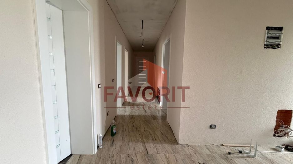 Individuala | 4 camere | 860 mp teren | Pozitie excelenta | Asfalt | - Poză 5