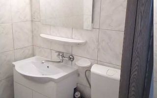 Apartament cu 3 camere Zona Centrala - Poză 8