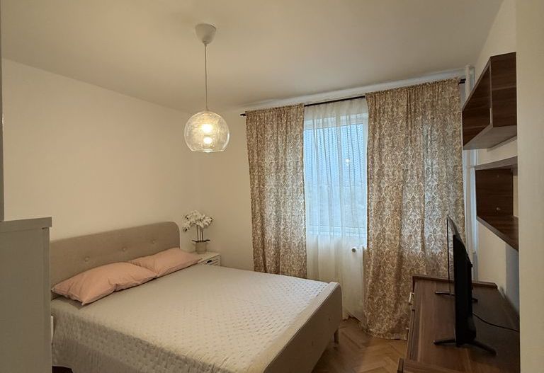 Închiriere 3 camere - Titan-Rotundă - Poză 14