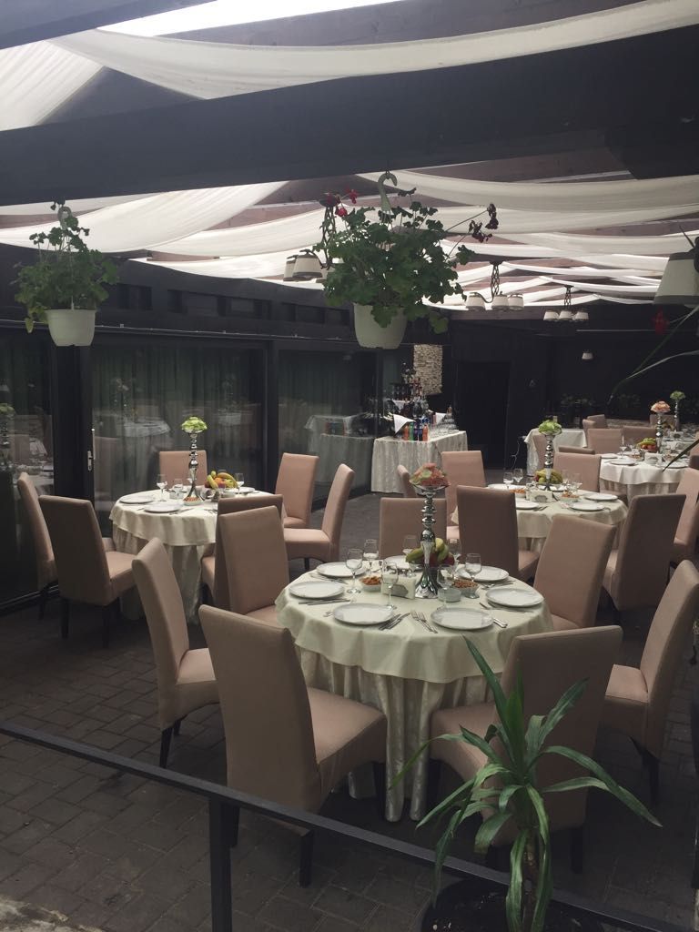 Restaurant de prestigiu cu 30 ani de traditie Parcul Carol - Poză 5