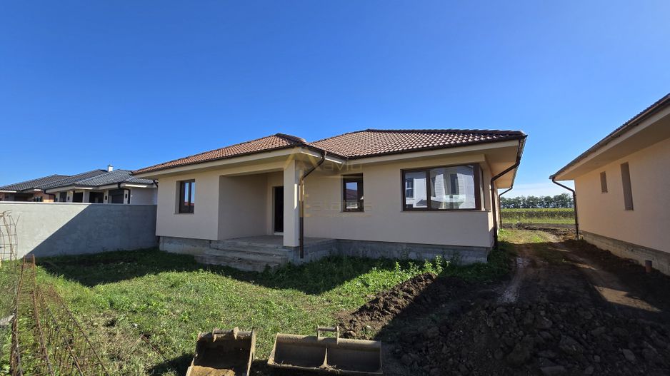 Martinesti, Casa individuala pe parter, Suprafete generoase - Poză 1