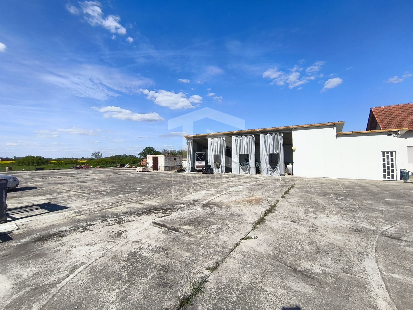 Casa cu 4 camere cu teren de 14,340 mp + platforma de beton cu hala - Poză 10