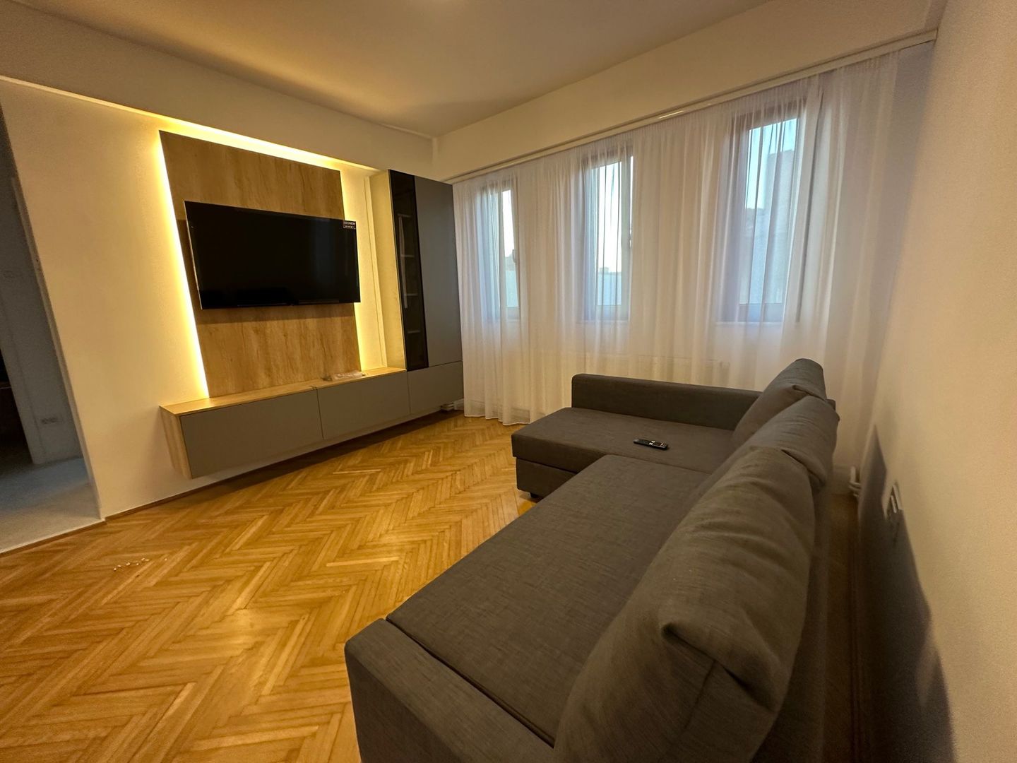Apartament cu 3 camere de închiriat în zona Ultracentral - Poză 21