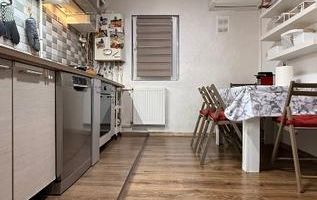 Apartament 3 camere decomandat - Poză 9