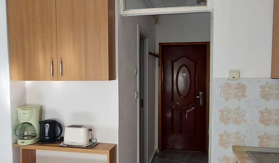 Parcul Trandafirilor, garsoniera in bloc de apartamente - Poză 9