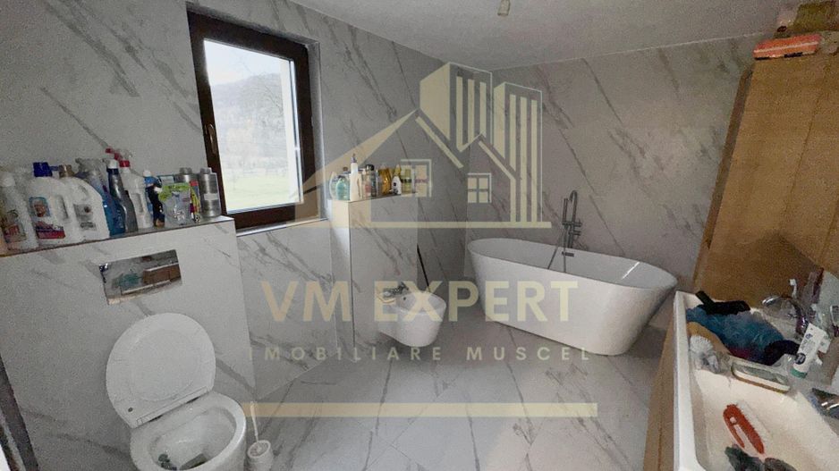 CASĂ 5 CAMERE 252 MP TEREN 1362 MP DRAGOSLAVELE ARGEȘ - Poză 24