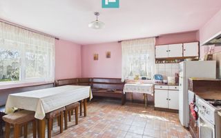 Casă solidă cu 5 camere in localitatea Almaș, Arad - Poză 3