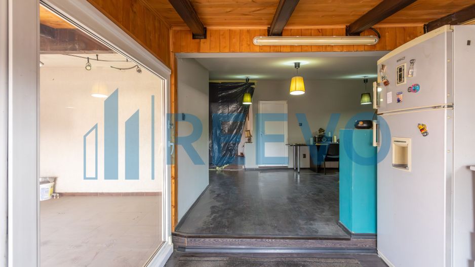 Clădire și teren de investiție, central Roman - Poză 44