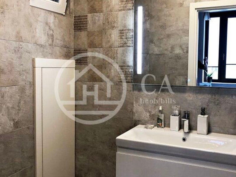 Casa de inchiriat cu 3 camere in zona centrala, Oradea - Poză 11