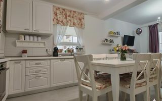 Apartament cu curte proprie de 75 mp – Șelimbăr - Poză 3