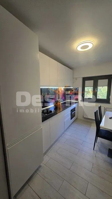 Apartament cu 4 camere de vânzare – Crângași - Poză 8