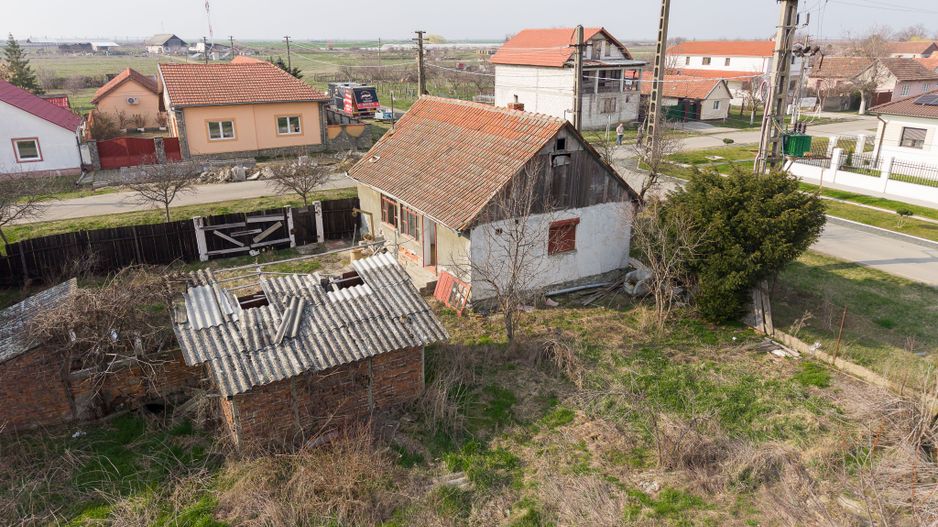 Teren 1.570 mp + casă din cărămidă–zonă liniștită - Poză 20