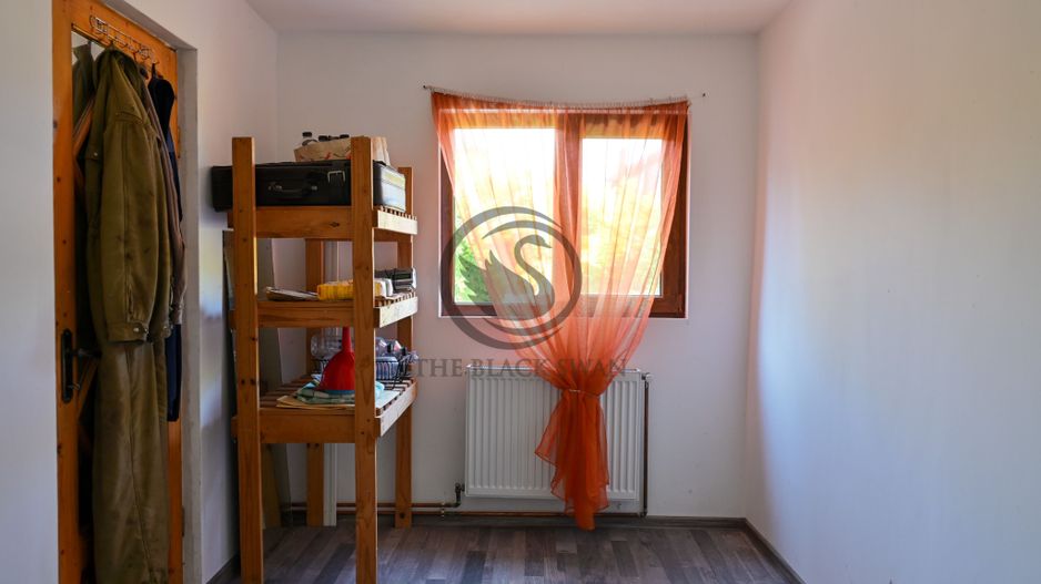 Casa de vanzare | 1.048 Mp teren | Romanesti - Poză 13