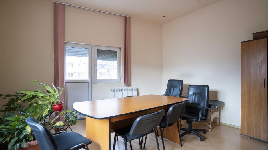 Casa/Birou individual Central acces auto - Poză 1