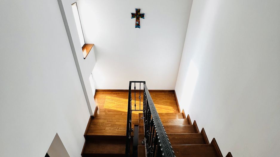 Casa individuala cu teren 825 mp - Ghiroda - Poză 3