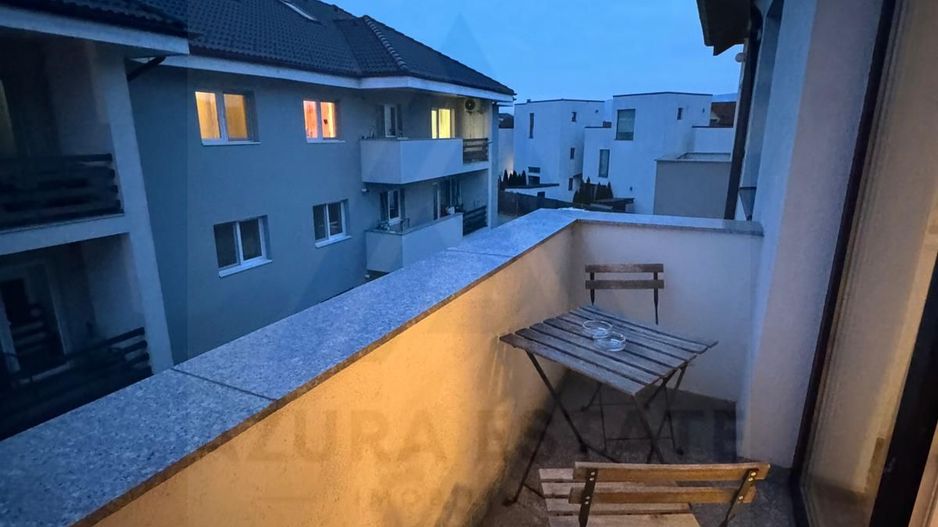 Apartament 4 camere 117 mp utili 2 bai si parcare privata in Selimbar - Poză 12