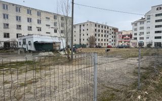 BLOC DE GARSONIERE P+4 SUPRAFAȚĂ UTILĂ 2135MP TEREN 2967 MP CĂMPULUNG - Poză 4