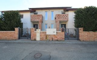 Ciarda Rosie,  4 dormitoare + 2 bai + 2 bucatarii, centrala proprie. - Poză 24