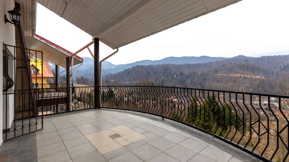 Exclusivitate - Imobil constructie 2001, priveliste deosebită, - Poză 13