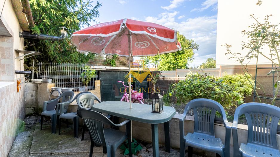 1 camera, curte, 42 mp, Andrei Muresanu, Zona Engels Bistro, Parcare - Poză 7