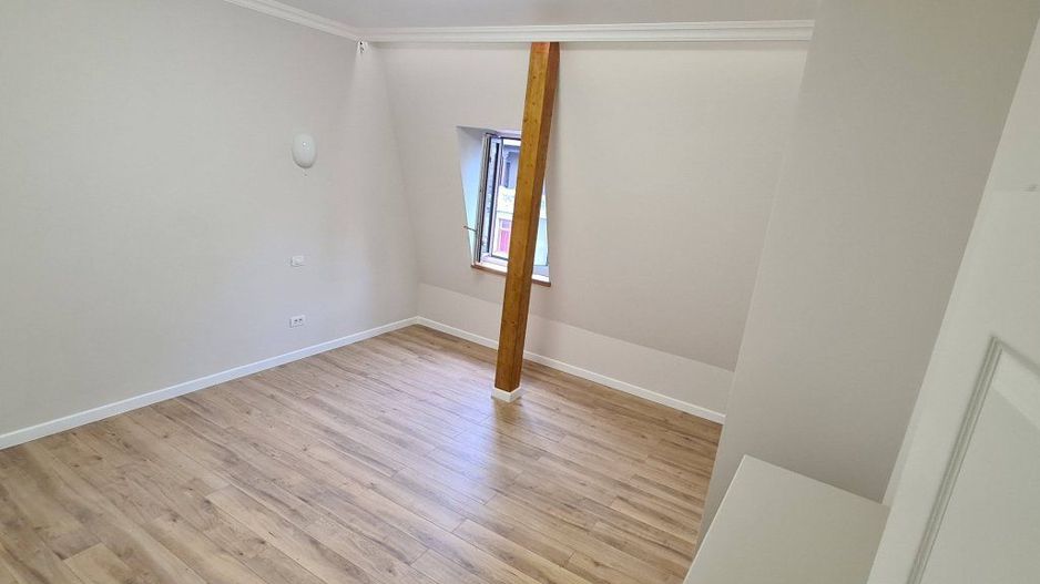 Bulevardul Dacia - Piata Romana | 4 Camere | 2 Bai | Parcare - Poză 11