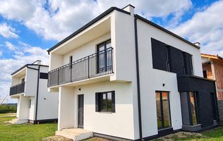 Duplex despartit de camera tehnica, 121 mp utili