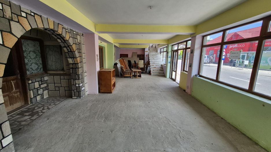 Spatiu comercial+Locuinta 664 mp construiti+anexa 16 mp si teren 845mp - Poză 10