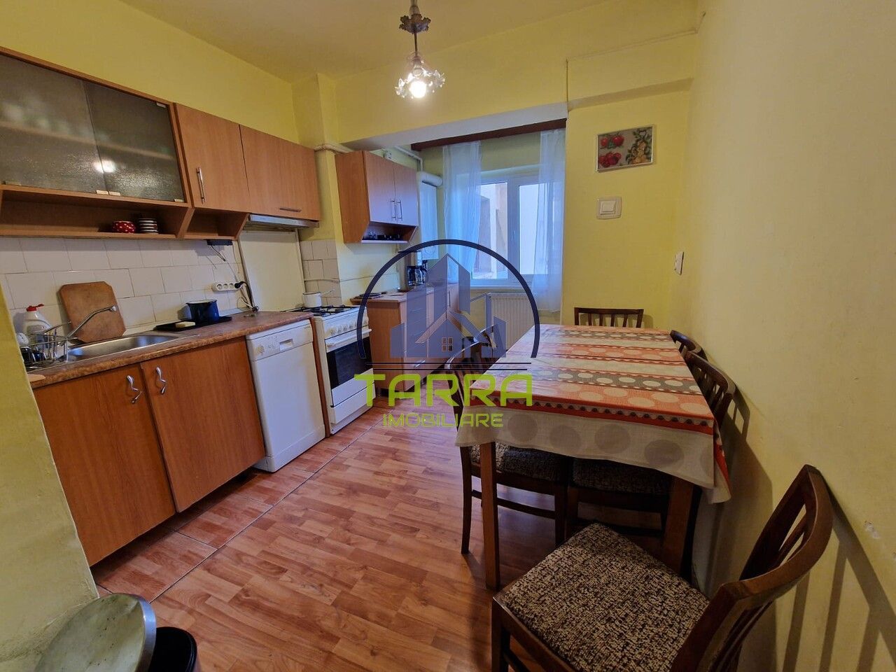 Apartament 3 camere de inchiriat in Alba Iulia zona Ultracentrala - Poză 8