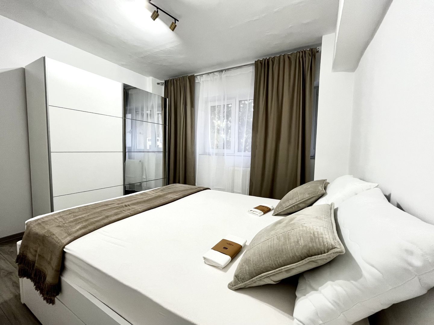 Apartament 4 camere, renovat integral, in zona Aradului- Iulius Mall - Poză 10