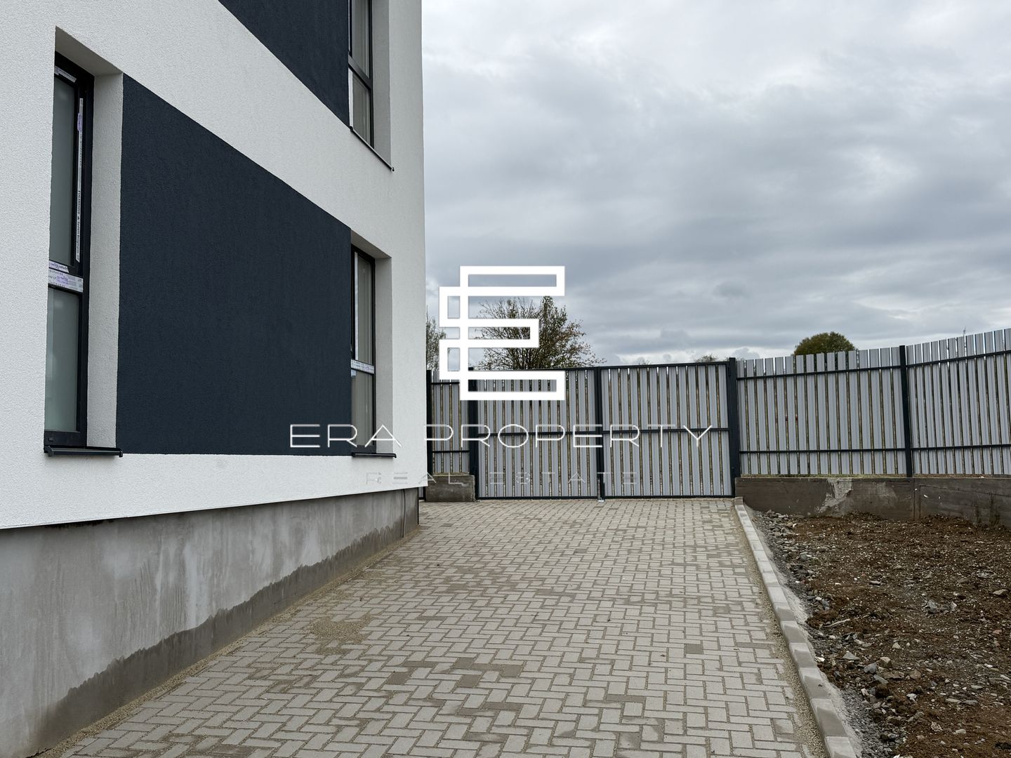 Casă nouă, cu pivniță, pod și 3 dormitoare – situată pe colț - Cisnadie - Poză 12