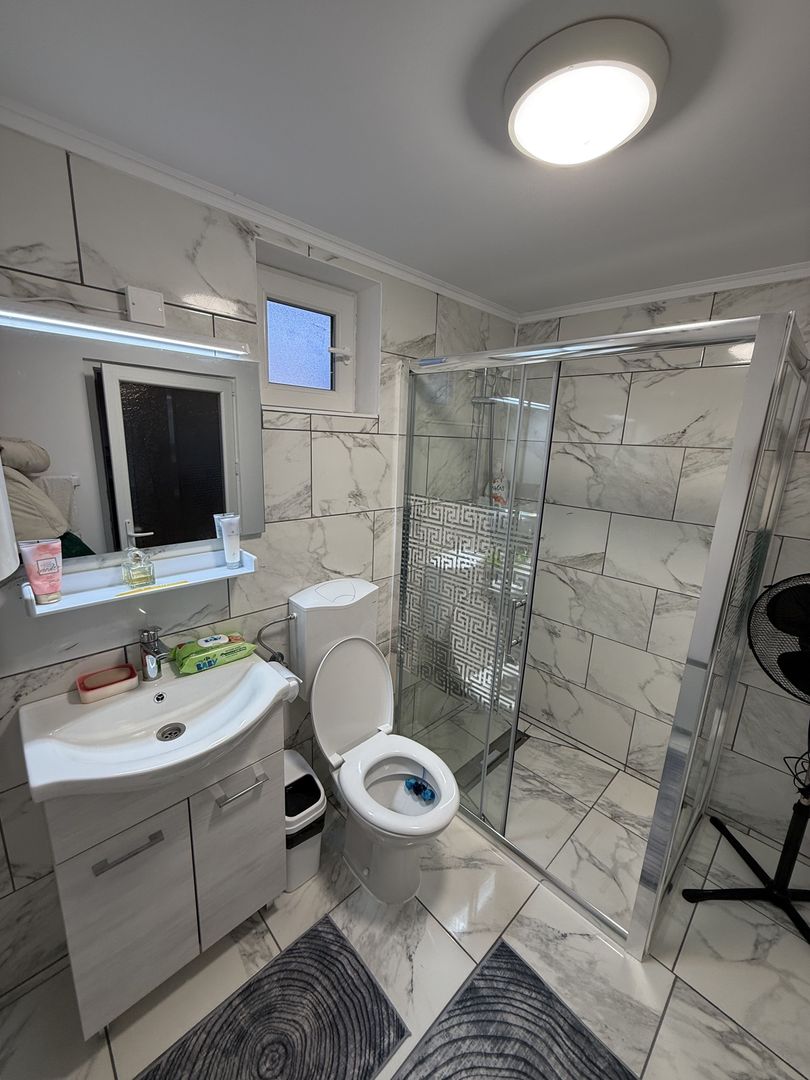 Casa 5 camere, foișor , garaj și teren 800mp cu toate utilitățile! - Poză 4